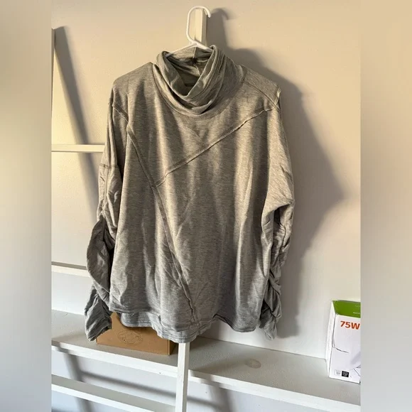 Free people movement gray cowl neck ruched sleeve oversized sweatshirt medium - Picture 2 of 6